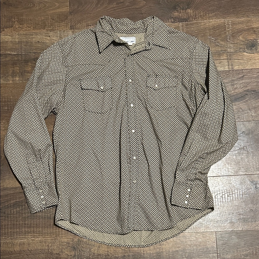 Wrangler Men's Black and White Patterned Casual Shirt